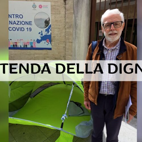Una tenda davanti all’ospedale di Vico Equense | La protesta di Salvatore Buonocore
